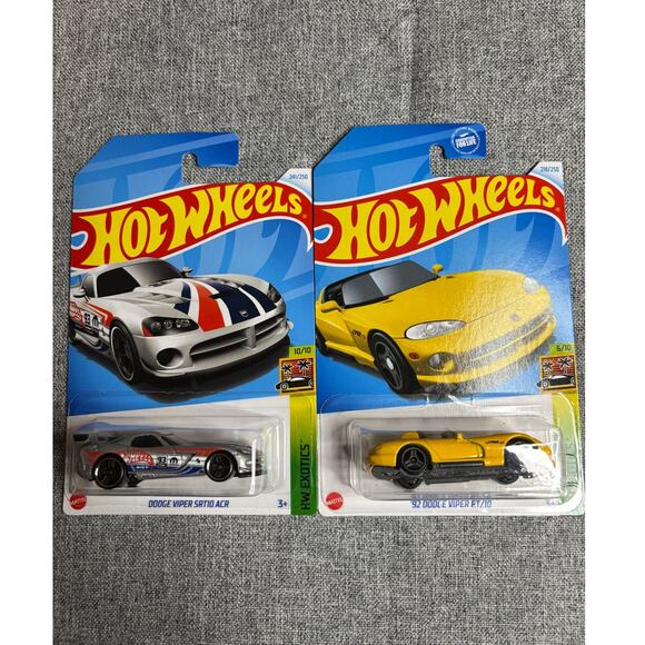 Hot Wheels Dodge Vipers 2 Cars SRT10 ACR and RT/10 - Picture 1 of 7
